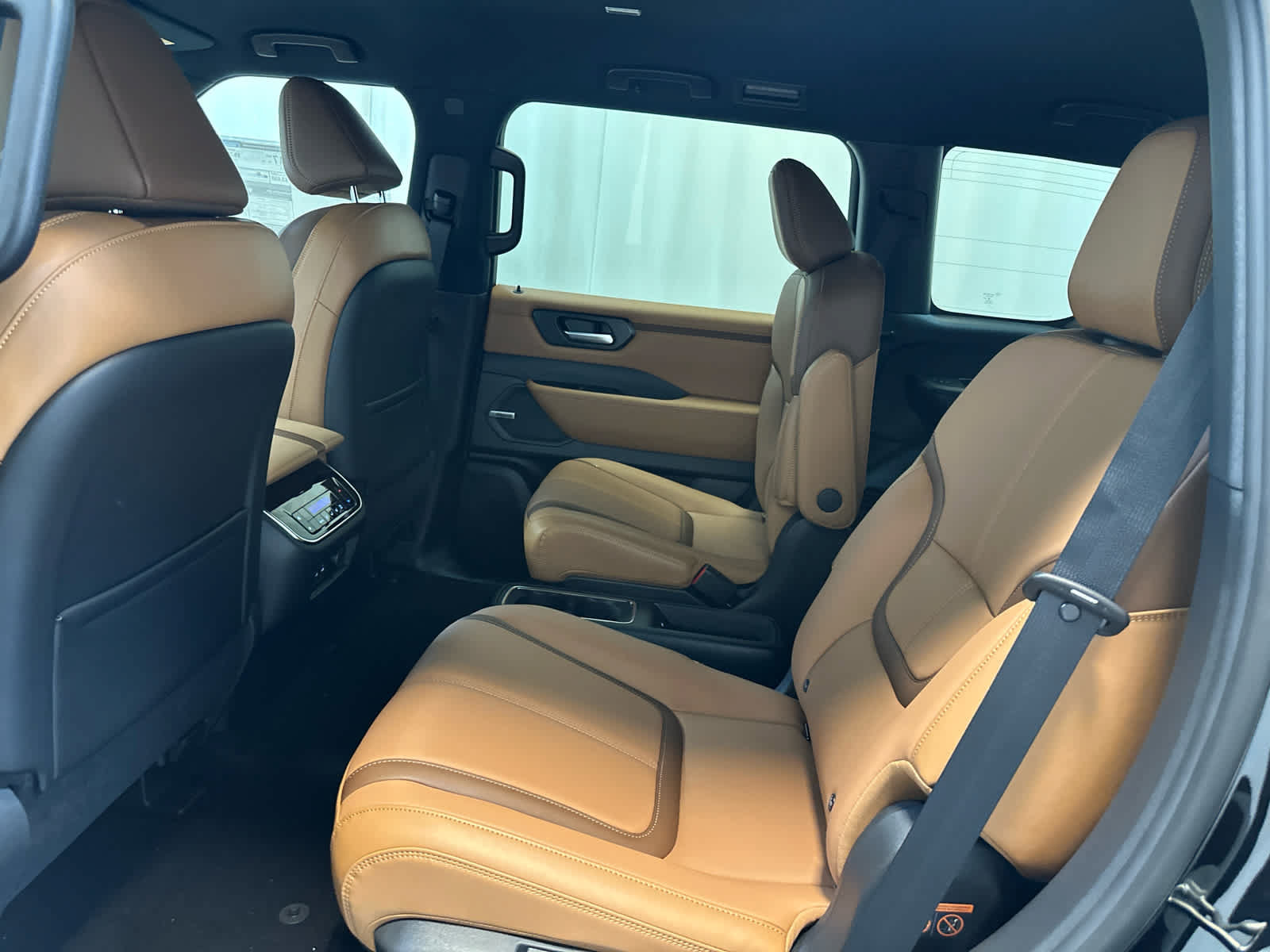 New 2026 Nissan Armada SL w/ Captain's Chari Seat Package AWD/4WD image 6