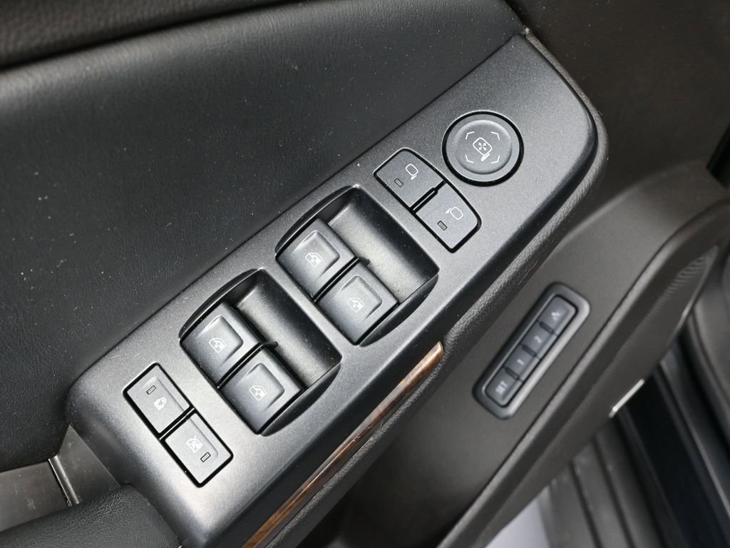 Used 2017 Chevrolet Tahoe LT image 23