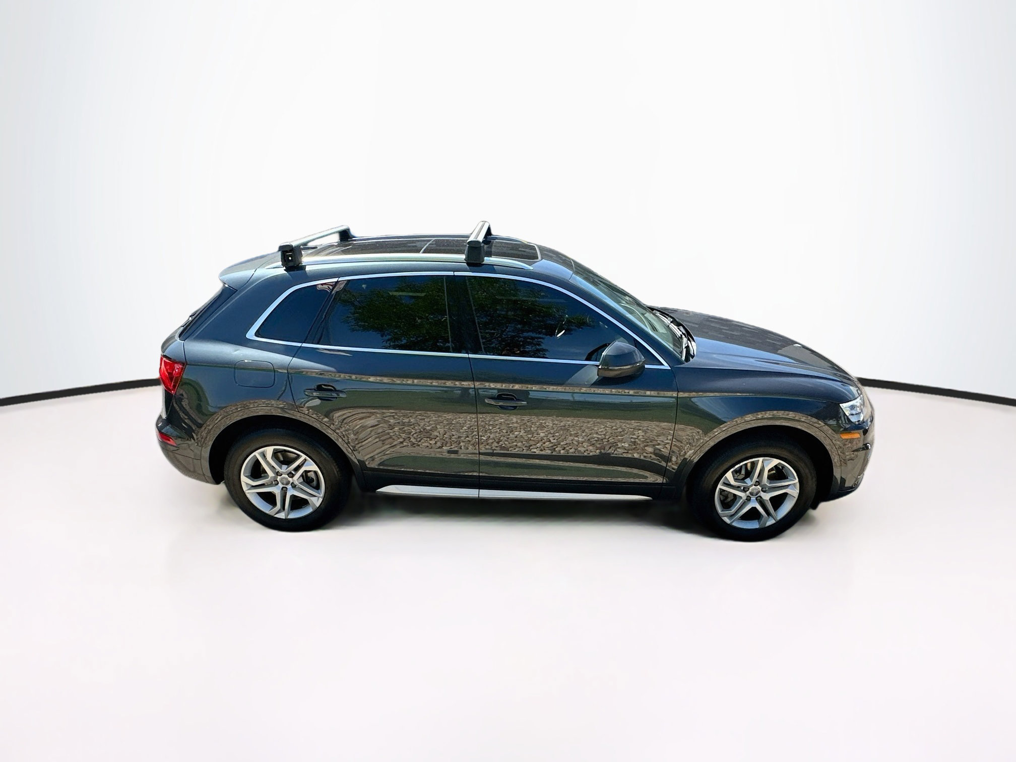 Used 2019 Audi Q5 2.0T Premium w/ Convenience Package AWD/4WD image 10