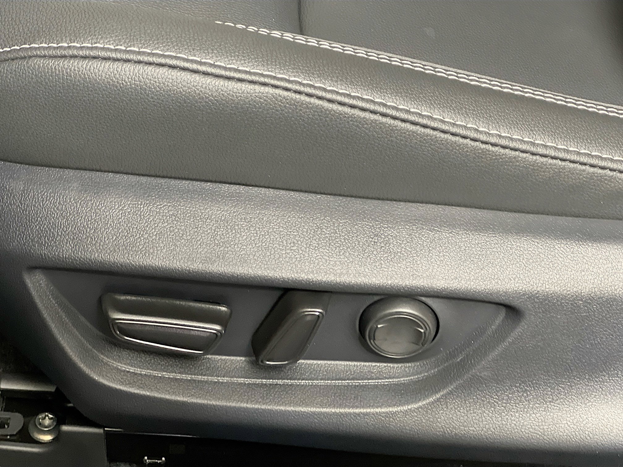 New 2026 Toyota Camry SE image 15