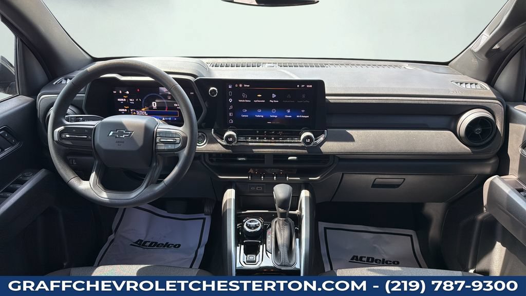Used 2026 Chevrolet Colorado Trail Boss AWD/4WD image 17