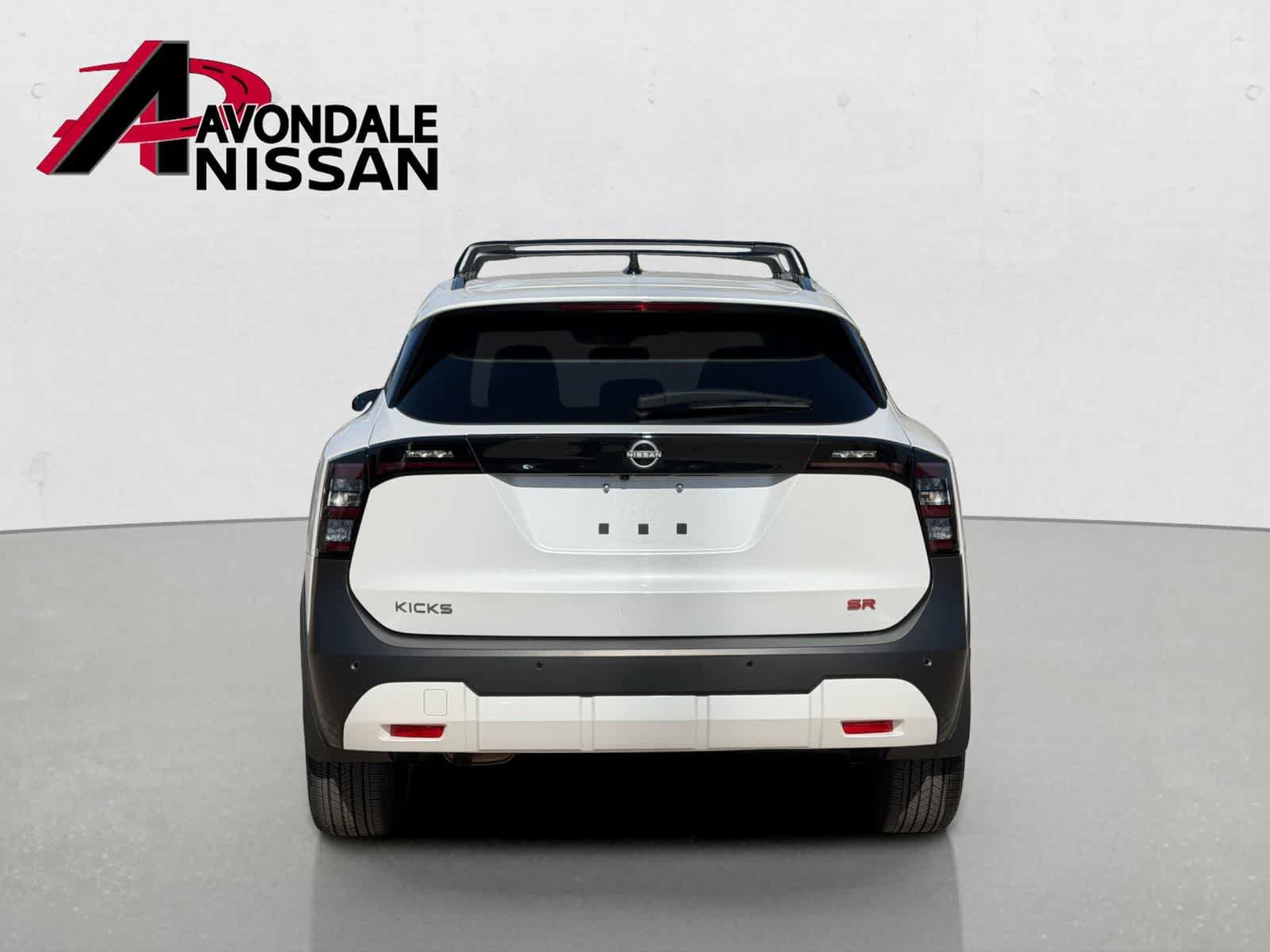 Used 2026 Nissan Kicks SR FWD image 5