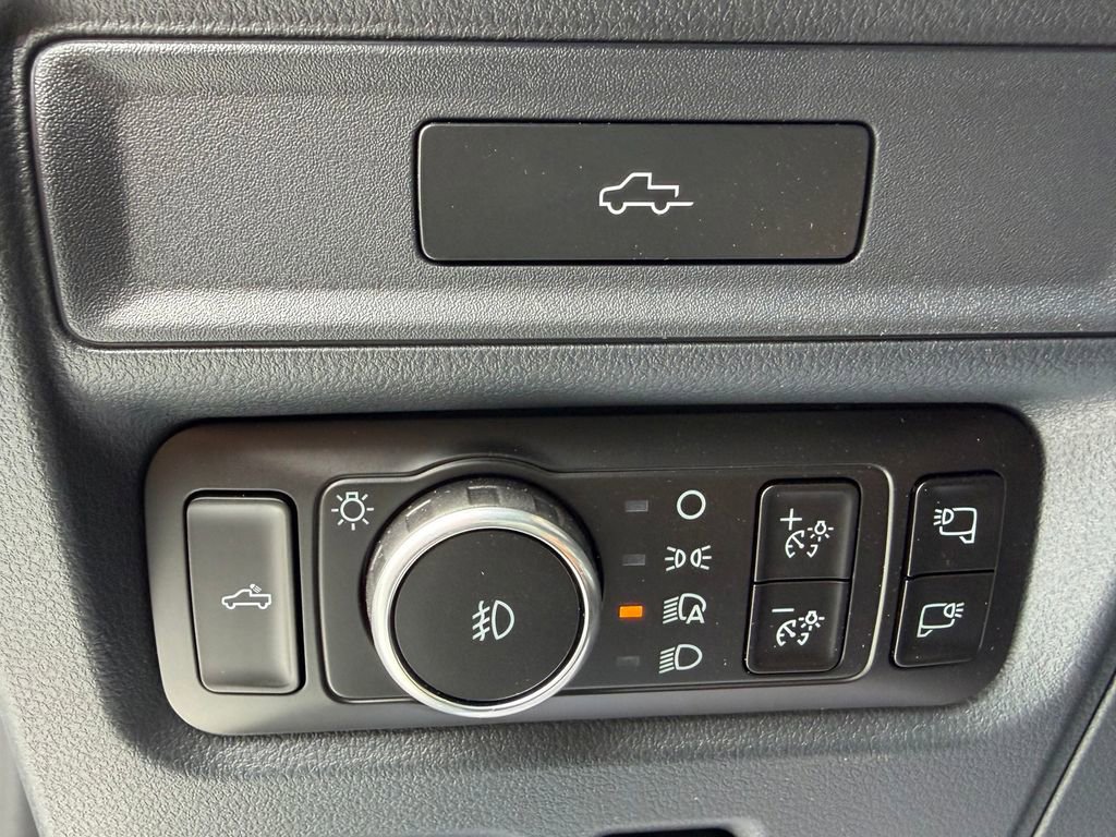 New 2026 Ford F150 Lariat w/ Equipment Group 502A High image 11