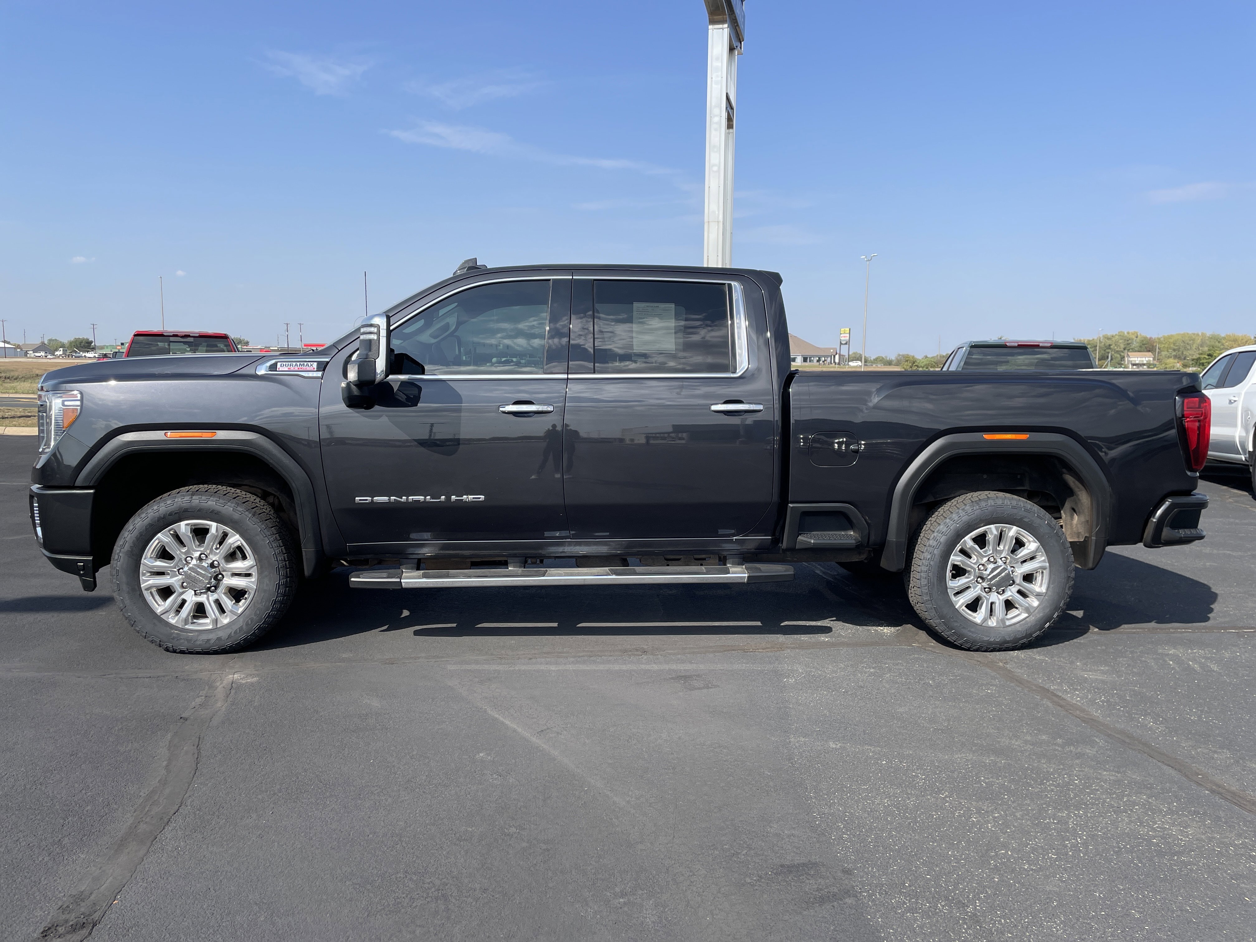 Used 2021 GMC Sierra 2500 Denali w/ Denali Ultimate Package image 2