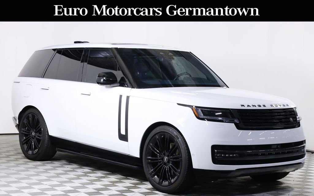 Used 2025 Land Rover Range Rover SE AWD/4WD image 1