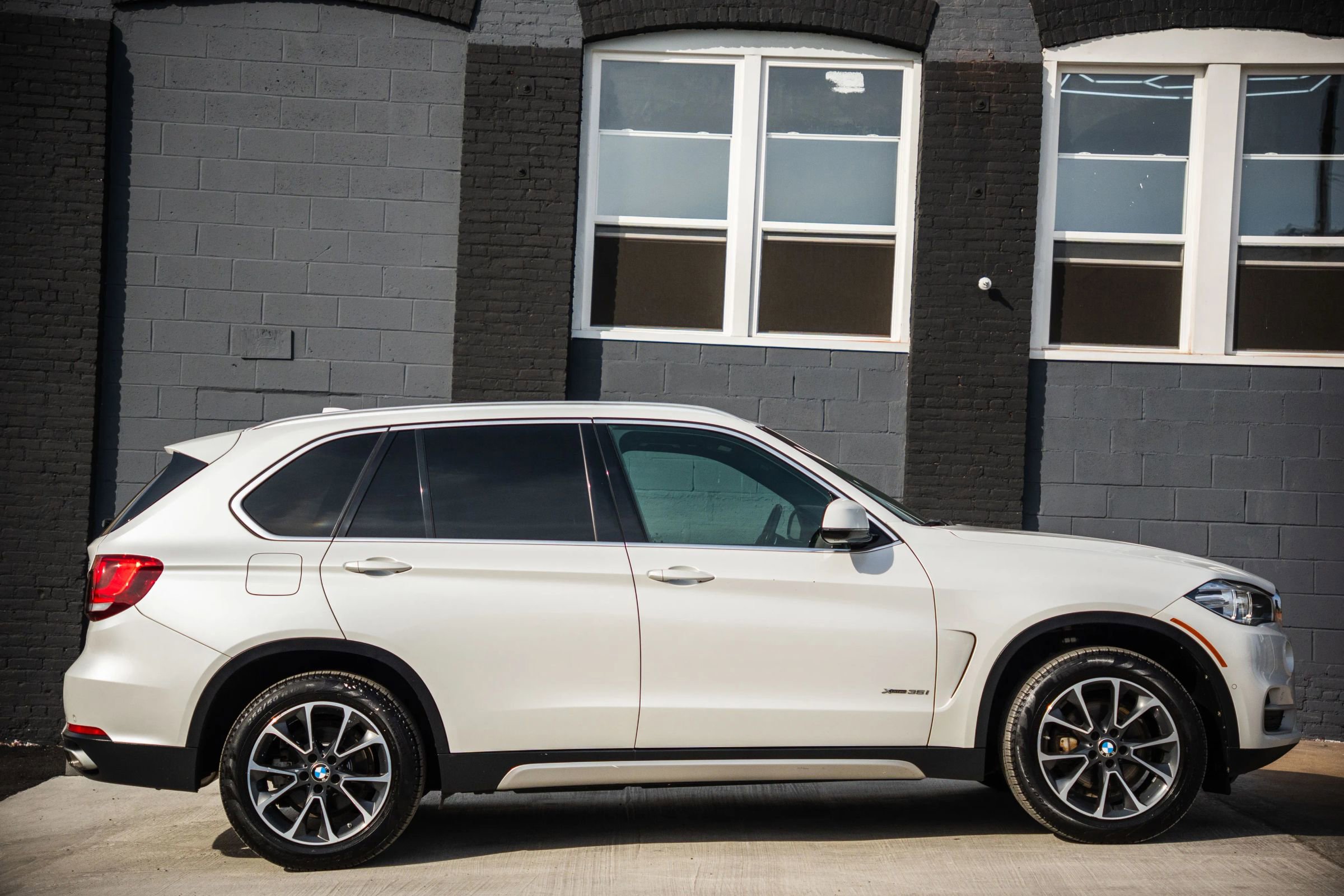 Used 2018 BMW X5 xDrive35i w/ Driving Assistance Package image 6