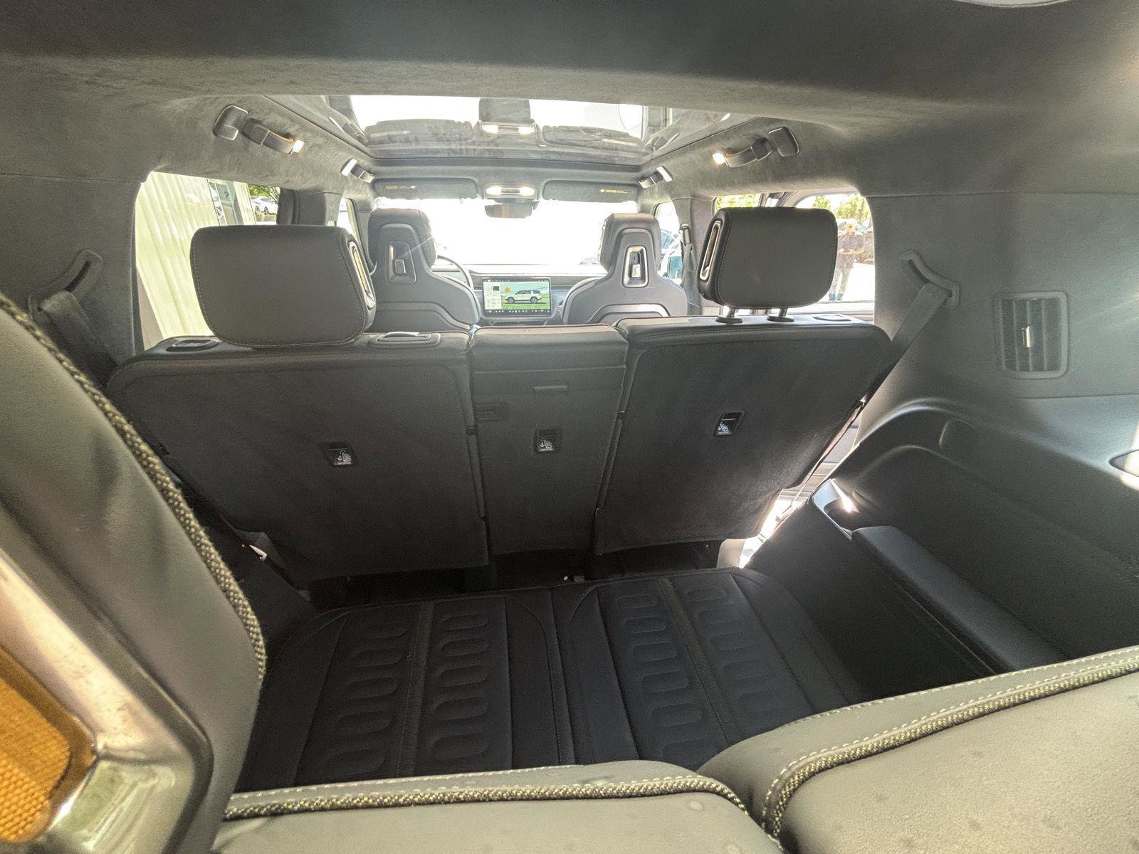 Used 2023 Rivian R1S Adventure AWD/4WD image 8