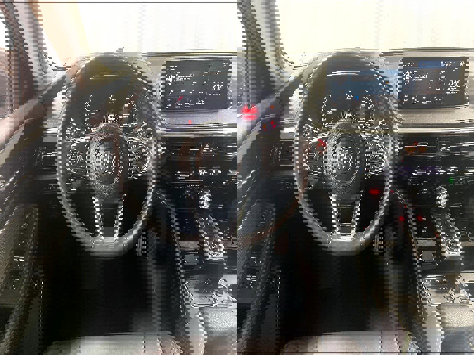 Used 2023 Acura MDX SH-AWD image 18