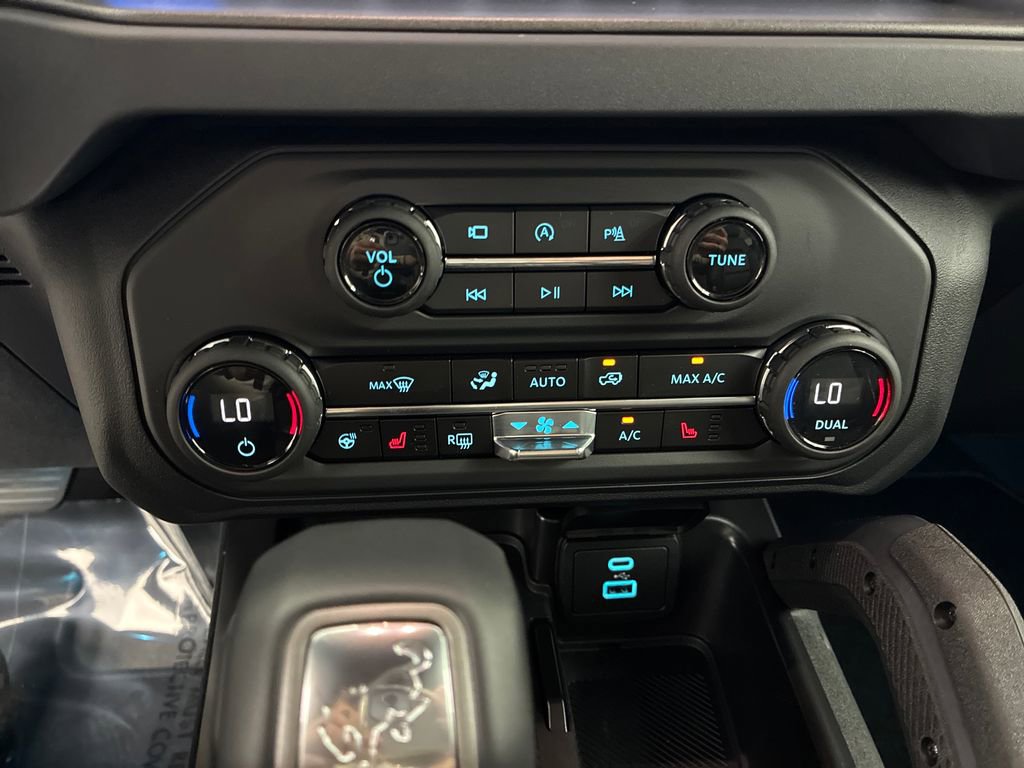 New 2025 Ford Bronco Badlands image 22