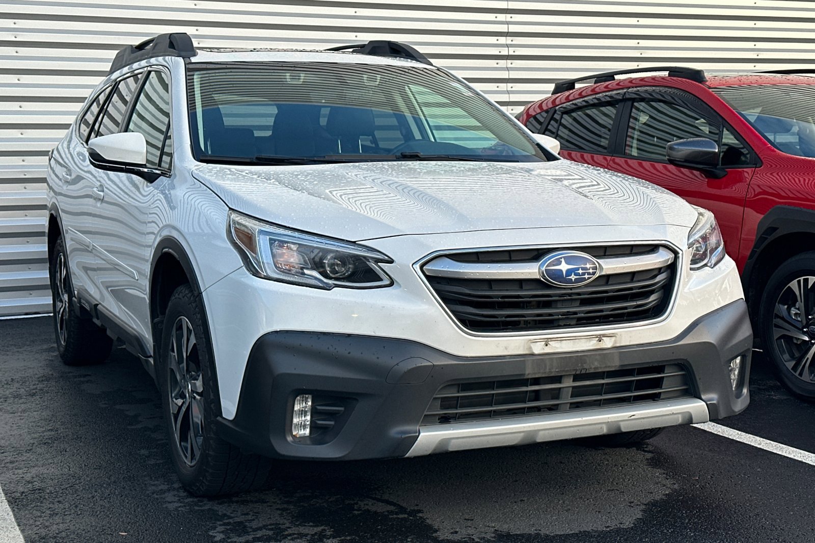 Used 2020 Subaru Outback Limited image 2