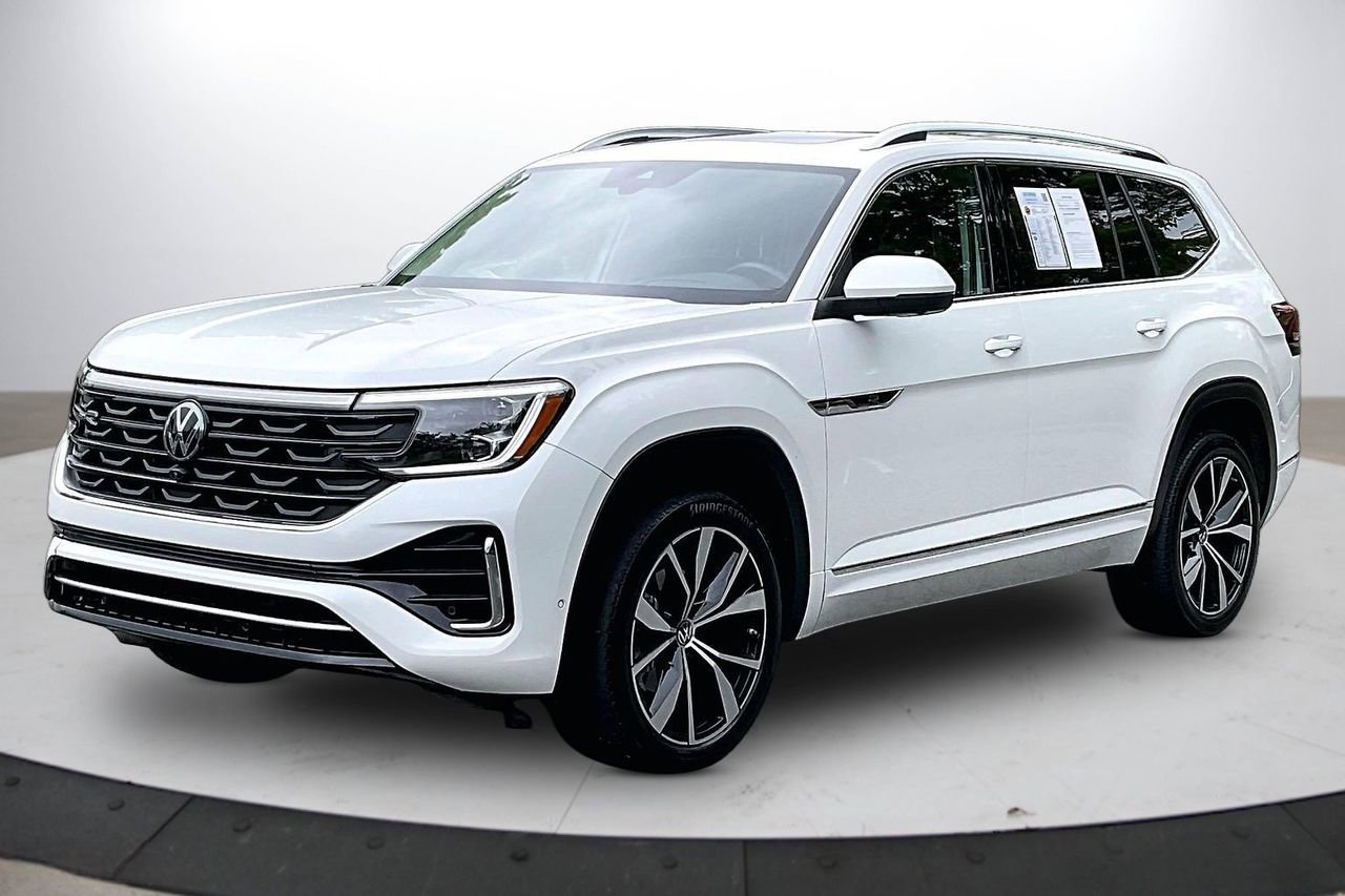 Used 2024 Volkswagen Atlas SEL Premium R-Line AWD/4WD image 4