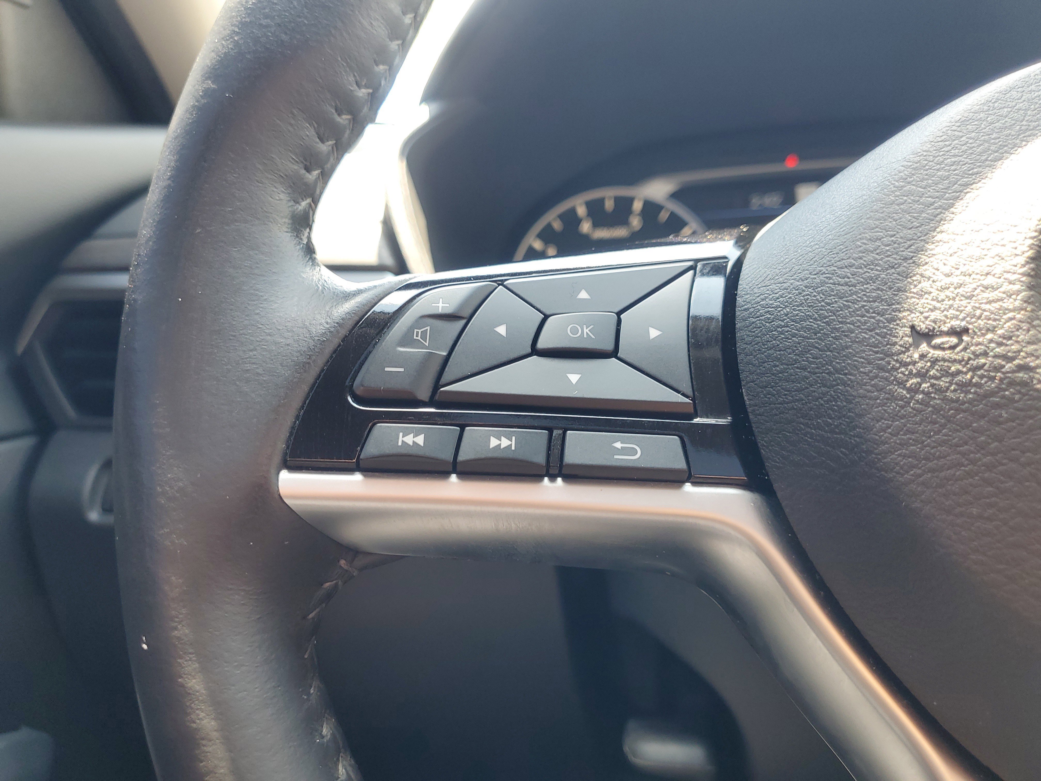 Used 2023 Nissan Altima 2.5 SL FWD image 21