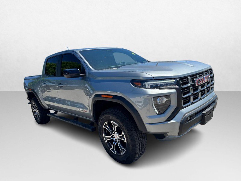 Used 2025 GMC Canyon AT4 AWD/4WD image 3