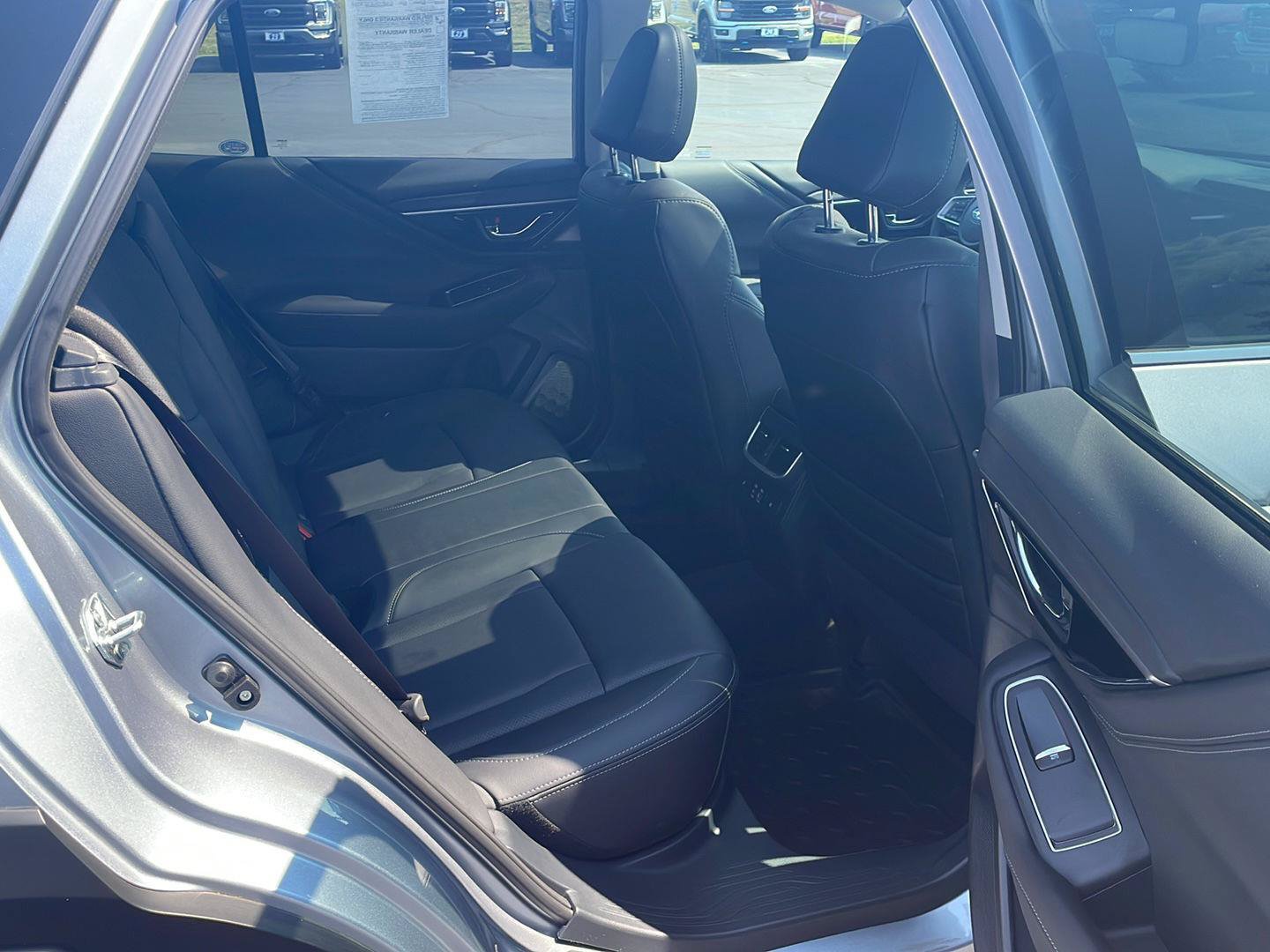 Used 2025 Subaru Outback Limited AWD/4WD image 27