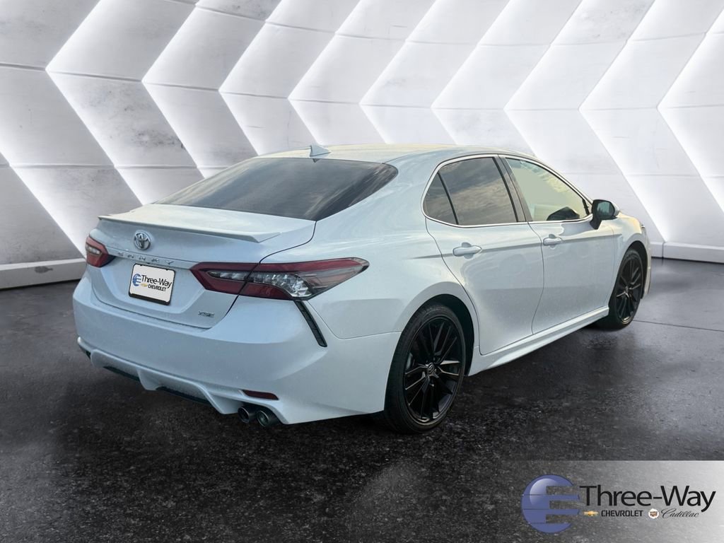 Used 2023 Toyota Camry XSE image 5