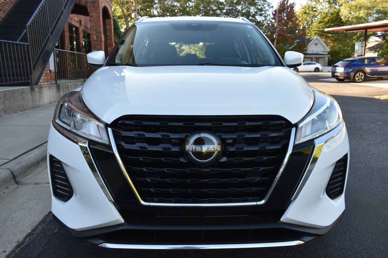 Used 2022 Nissan Kicks SV FWD image 5