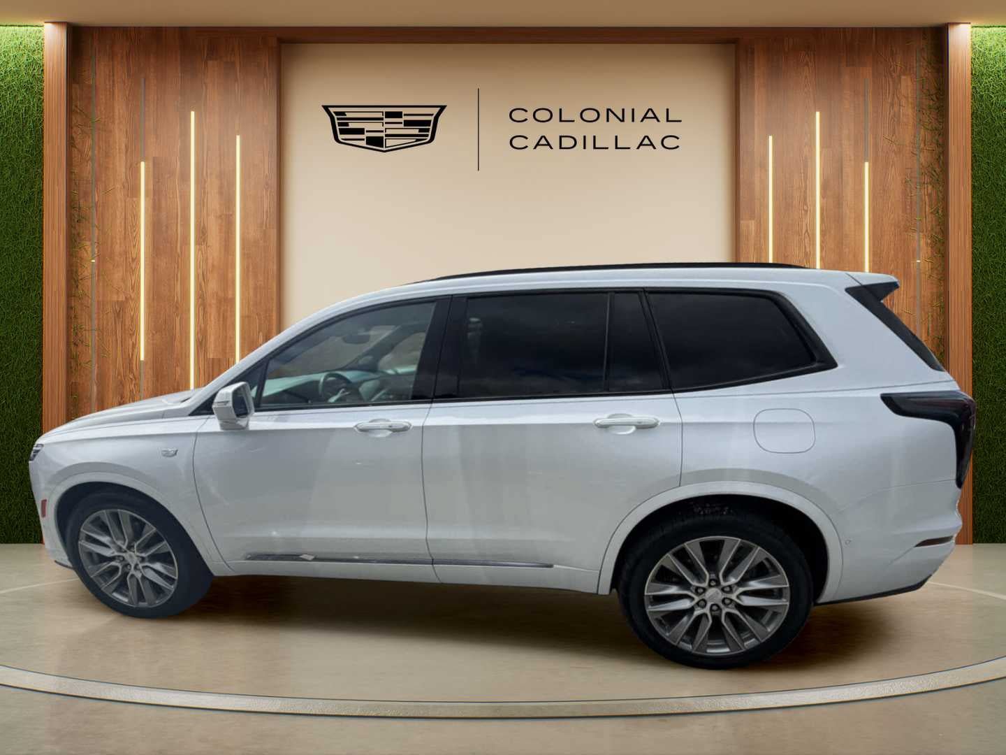 Used 2020 Cadillac XT6 Sport w/ Platinum Package AWD/4WD image 4