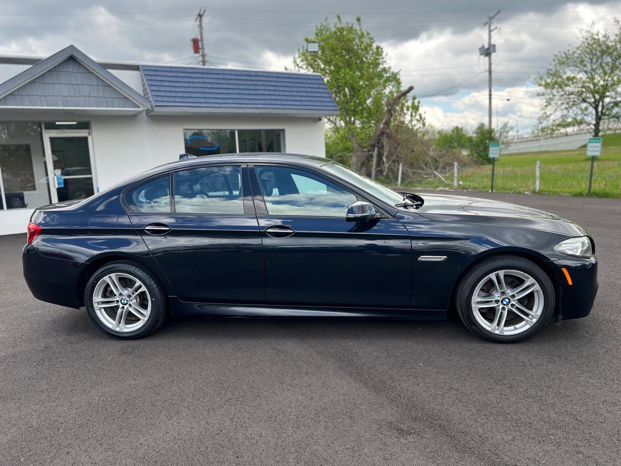 Used 2016 BMW 528i xDrive Sedan AWD/4WD image 7