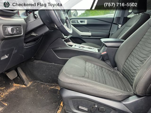 Used 2021 Ford Explorer XLT RWD image 8