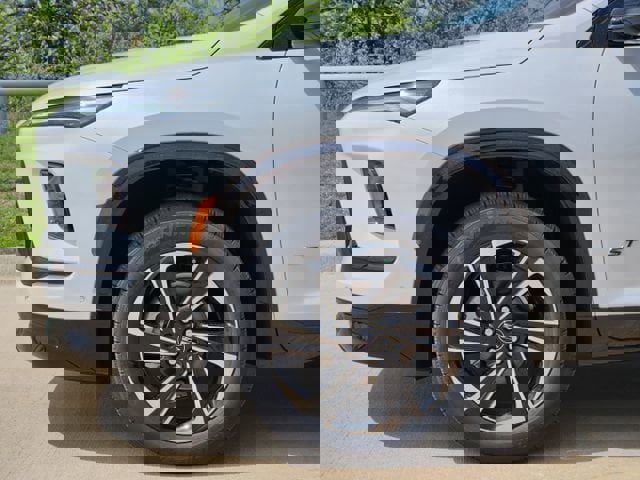 New 2025 Buick Enclave Sport Touring w/ Super Cruise Package image 12