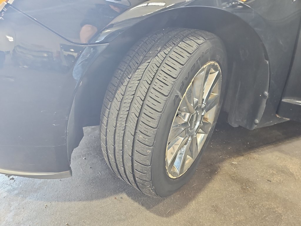 Used 2012 Lincoln MKZ AWD image 33