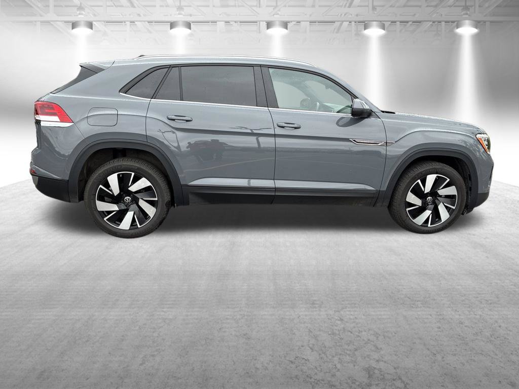Used 2024 Volkswagen Atlas Cross Sport SE AWD/4WD image 7