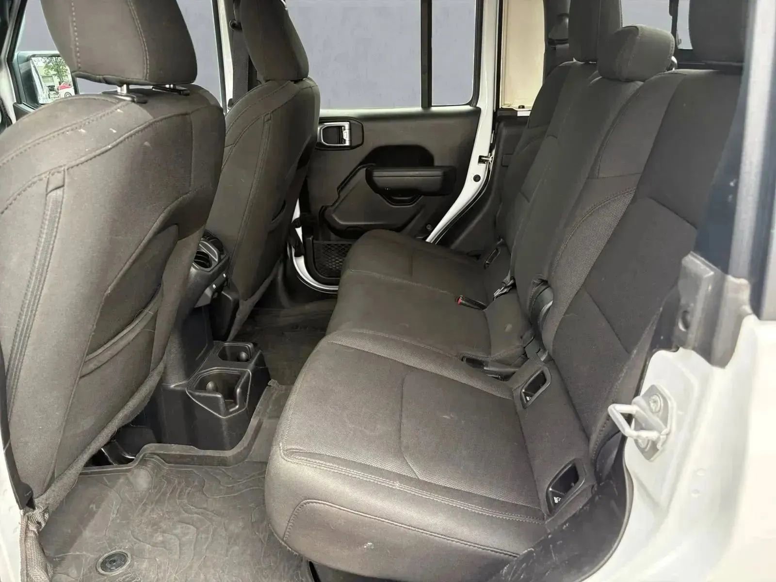Used 2023 Jeep Gladiator Sport image 14