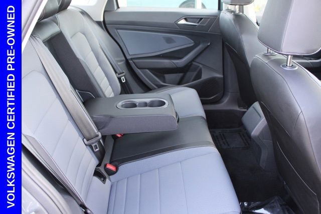 Used 2025 Volkswagen Jetta SE w/ Sunroof Package image 20