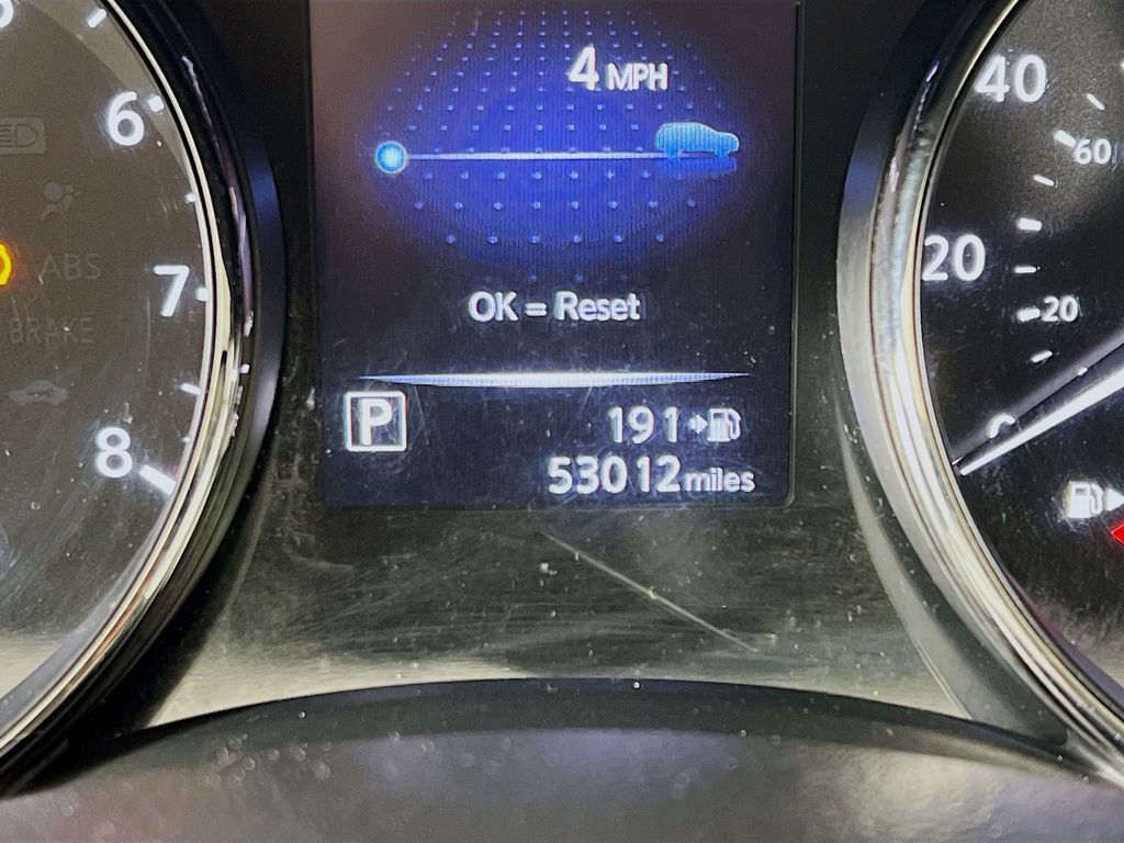 Used 2017 Nissan Rogue Sport SL w/ SL Premium Package image 12