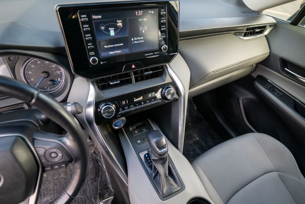 Used 2022 Toyota Venza LE image 22