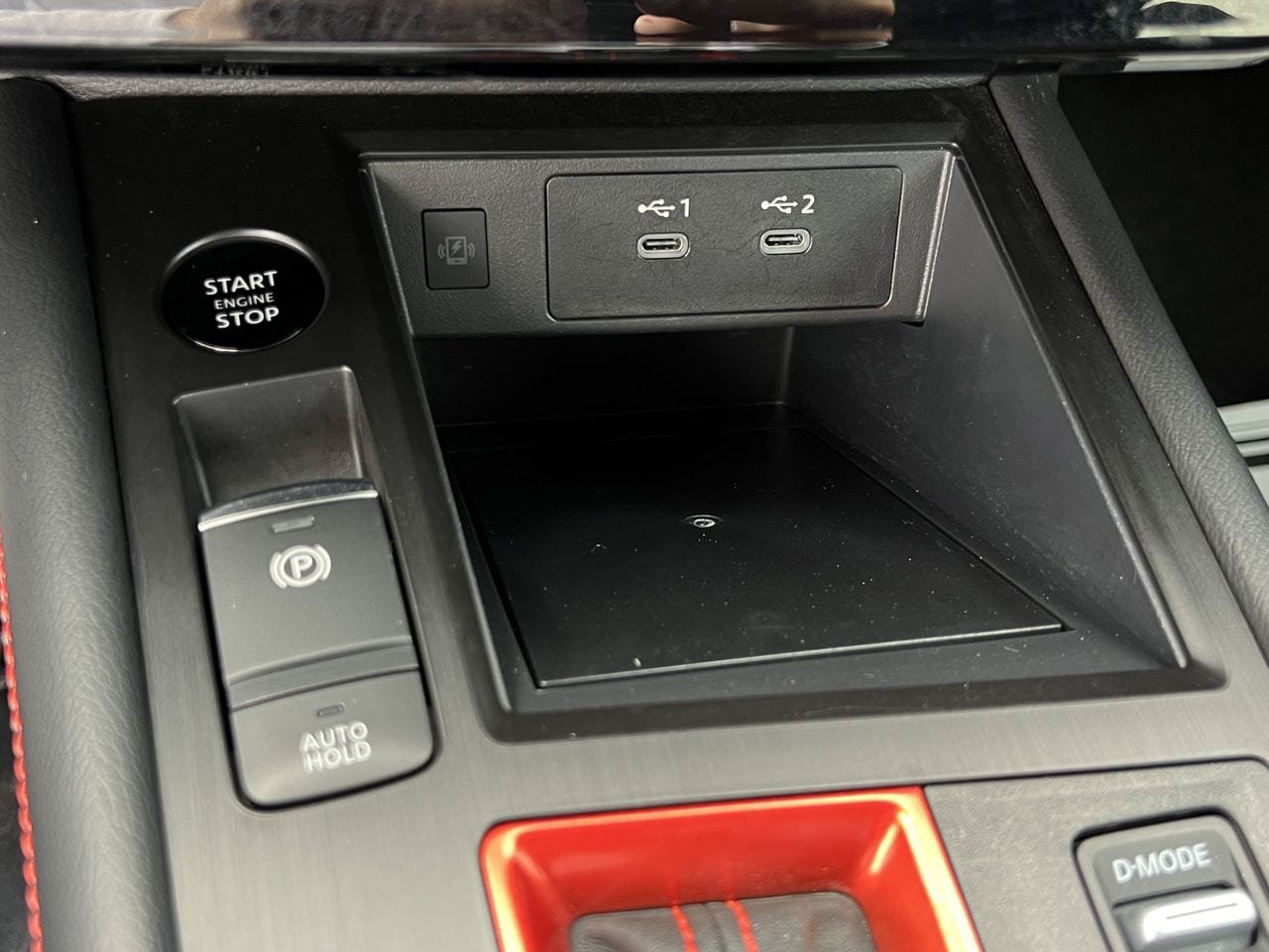 Used 2025 Nissan Kicks SR AWD/4WD image 17