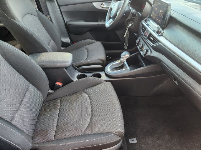 Used 2024 Kia Forte LXS FWD image 13