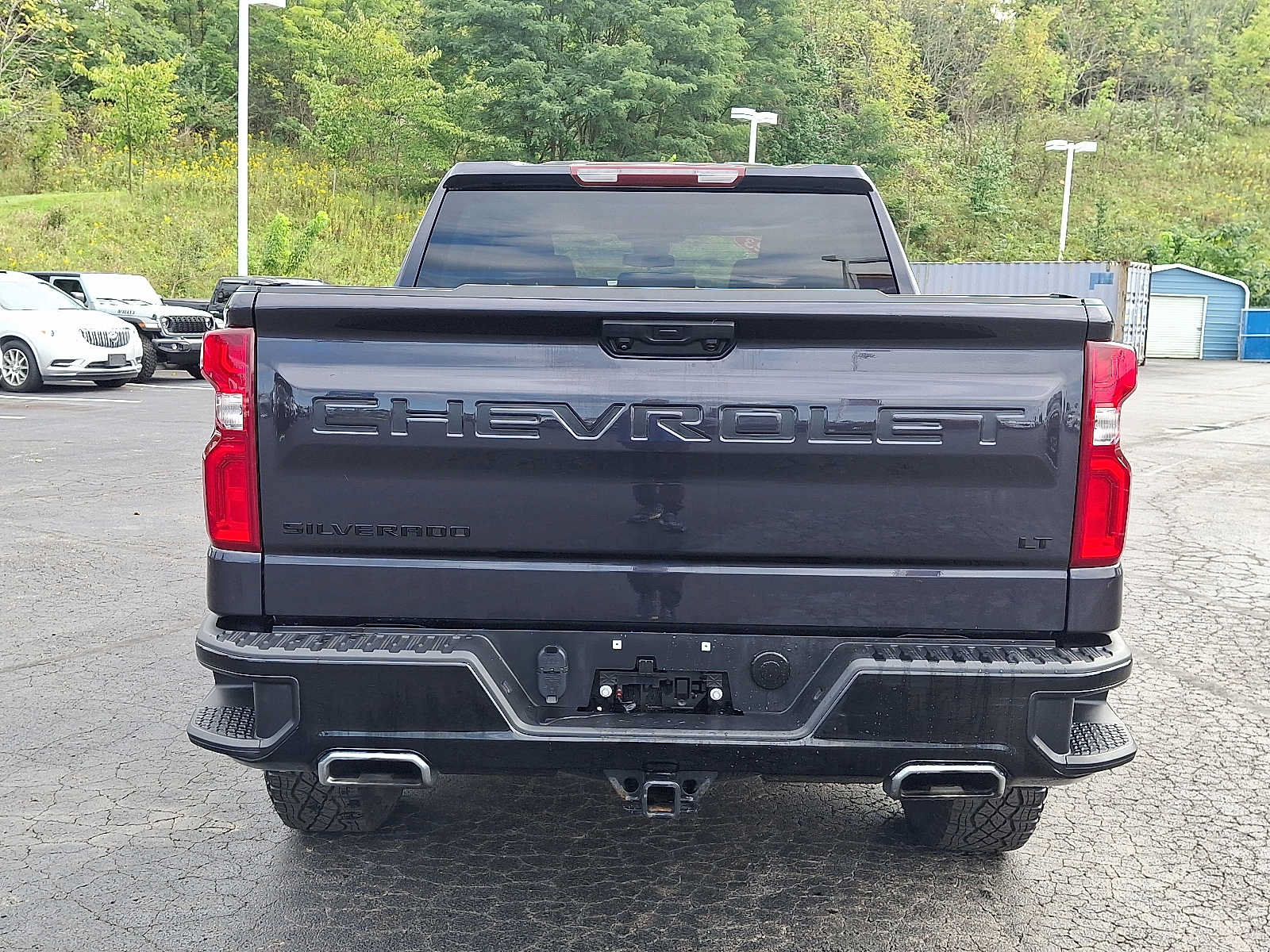 Used 2023 Chevrolet Silverado 1500 LT Trail Boss w/ LPO, Dark Essentials Package AWD/4WD image 5