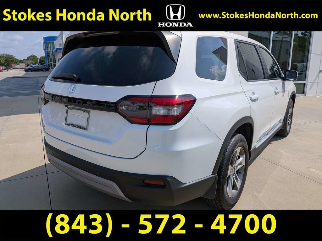 Certified 2025 Honda Pilot EX-L image 3