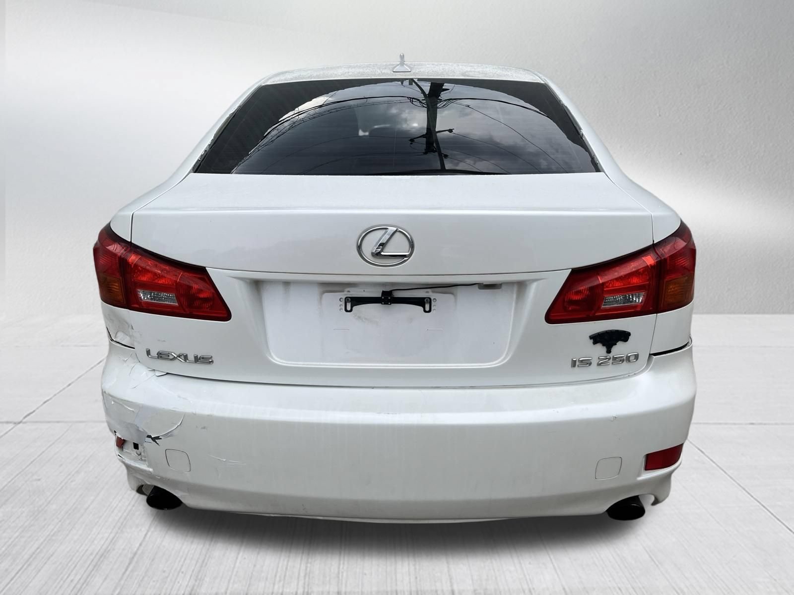 Used 2007 Lexus IS 250 w/ Premium Pkg RWD image 7