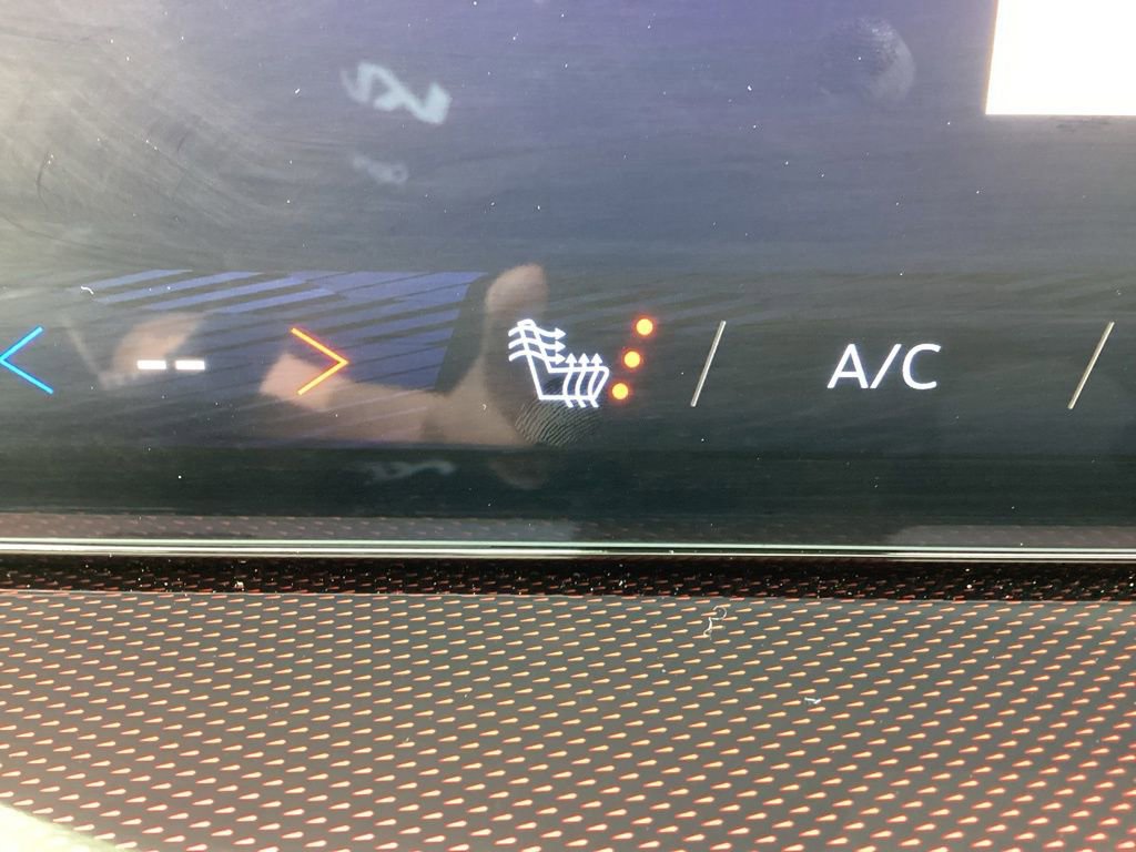 Used 2025 Chevrolet Traverse Z71 w/ Driver Confidence Package image 24