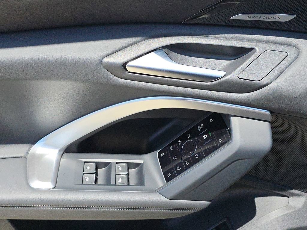Certified 2025 Audi Q5 Premium w/ Premium Plus AWD/4WD image 22