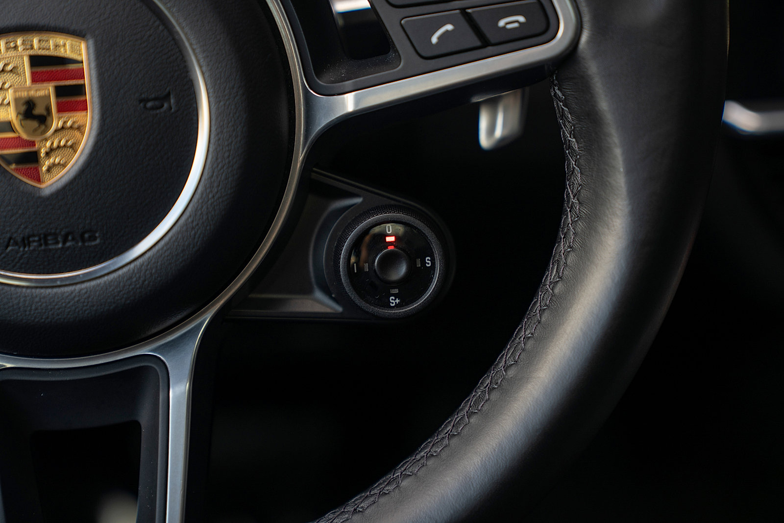 Certified 2022 Porsche Cayenne Coupe image 9