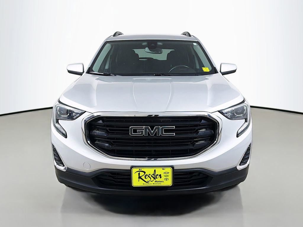 Used 2020 GMC Terrain SLE w/ Driver Convenience Package AWD/4WD image 2