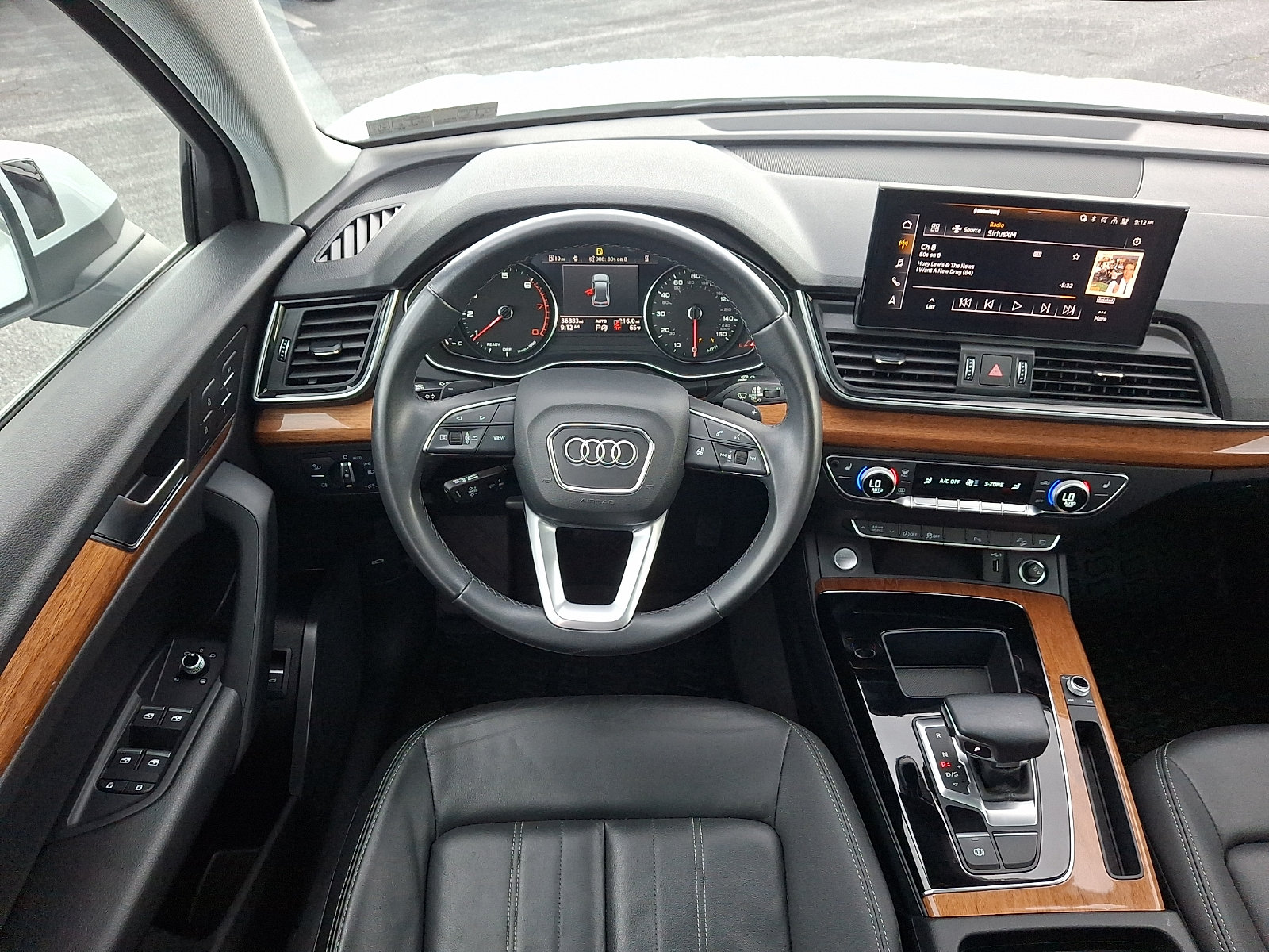 Used 2023 Audi Q5 2.0T Premium w/ Convenience Package AWD/4WD image 12