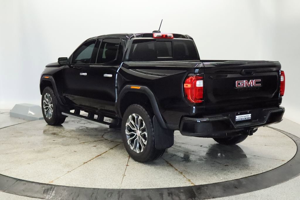 Used 2023 GMC Canyon Denali image 3