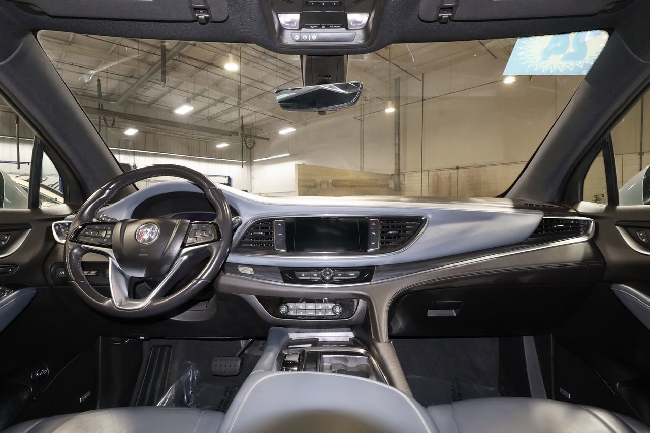 Used 2024 Buick Enclave Premium image 30