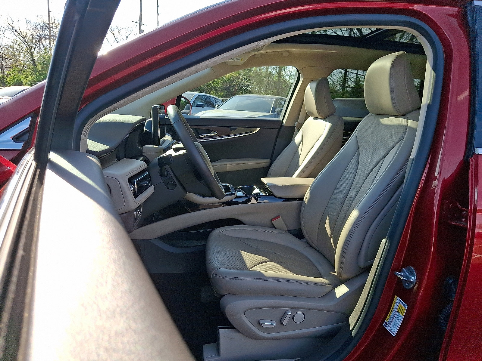 Used 2021 Lincoln Nautilus Reserve image 14