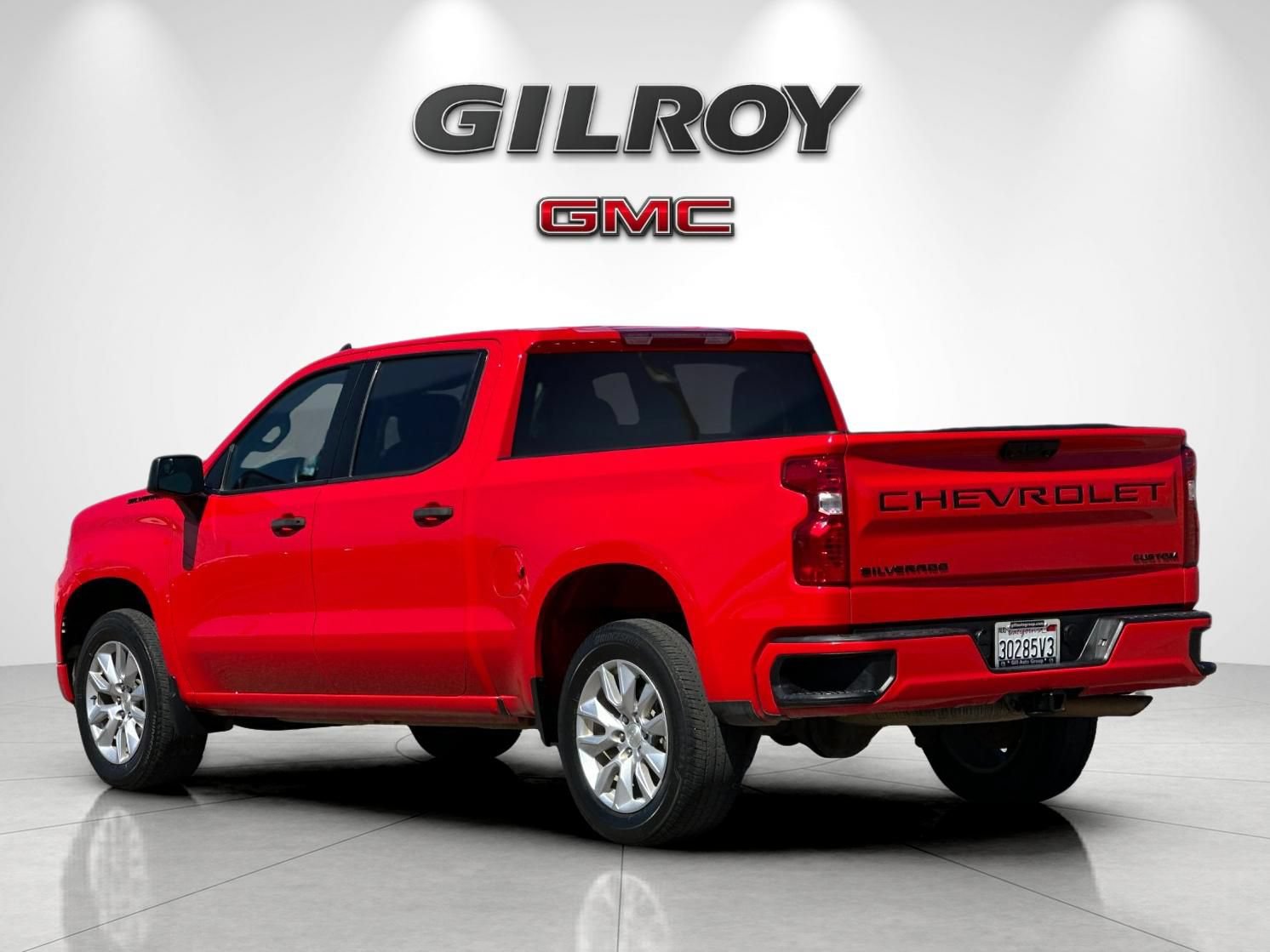 Used 2023 Chevrolet Silverado 1500 Custom w/ LPO, Dark Essentials Package RWD image 5