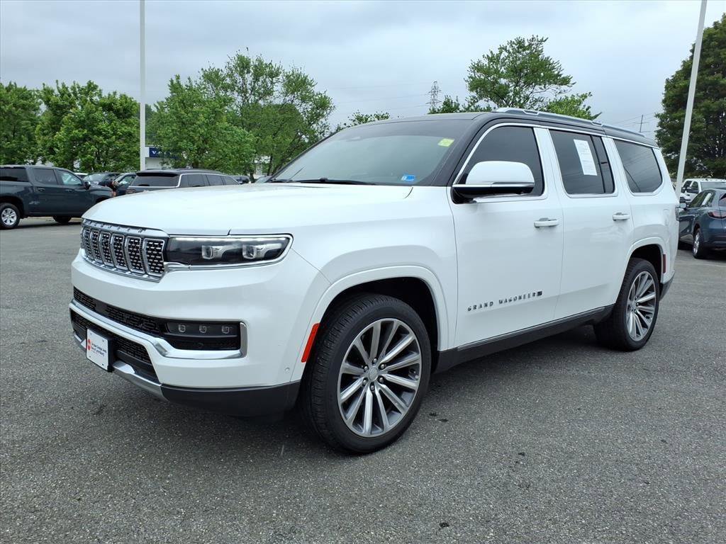 Used 2022 Jeep Grand Wagoneer Series II w/ Convenience Group III AWD/4WD image 8