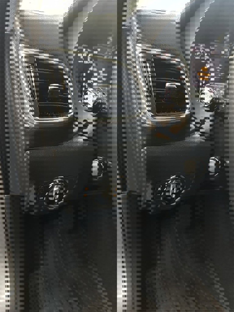 Used 2017 INFINITI QX30 Premium w/ Navigation Package image 15