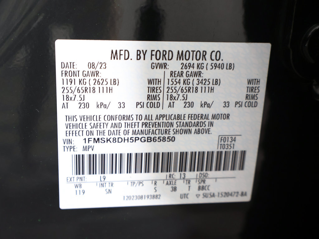 Used 2023 Ford Explorer XLT w/ Equipment Group 202A AWD/4WD image 59
