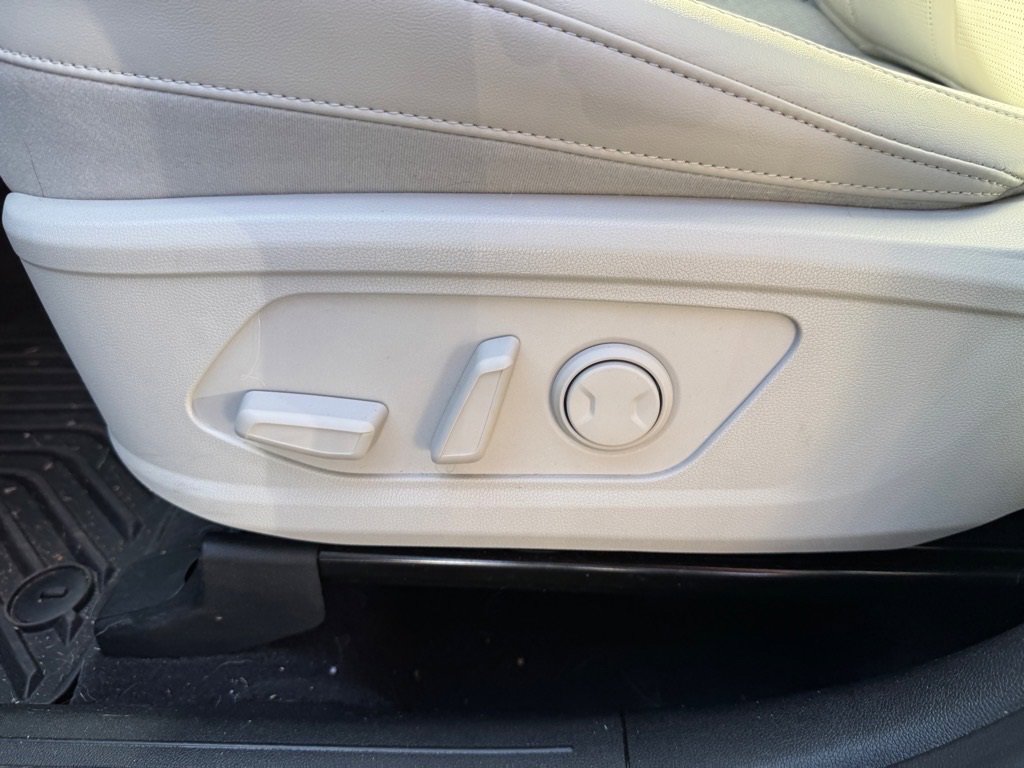 Used 2025 Kia Sorento S w/ Panoramic Sunroof Package image 15