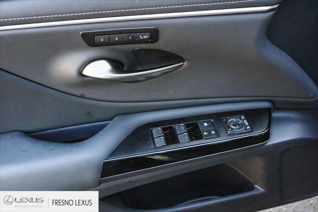 Certified 2025 Lexus ES 350 w/ Premium Package image 23
