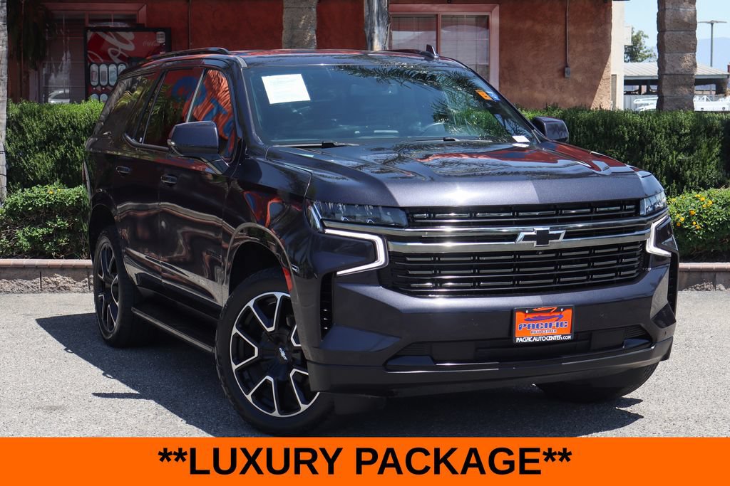 Used 2022 Chevrolet Tahoe RST w/ Luxury Package AWD/4WD image 2
